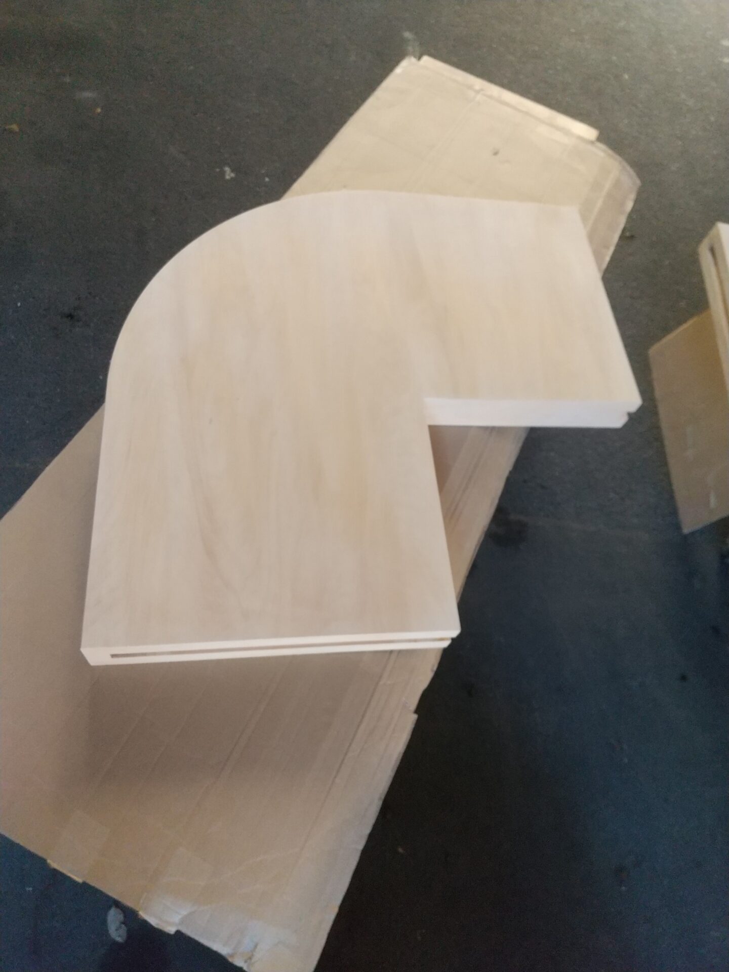 シナ　Rカウンター　500×80