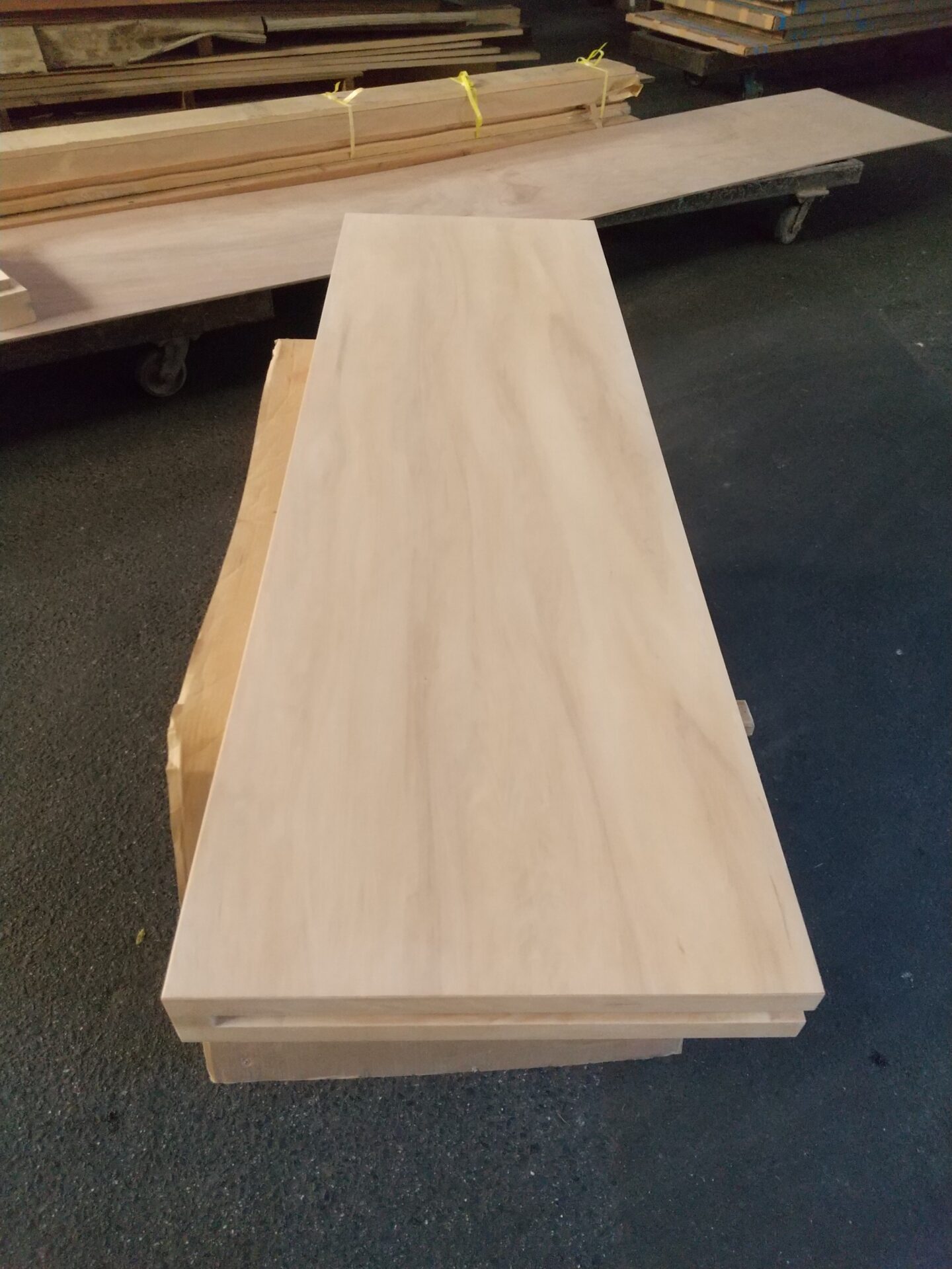 シナ　Rカウンター　500×80_メイン画像